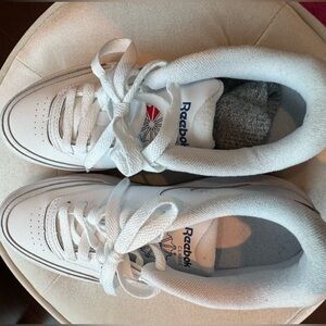 Reebok club c extra platform